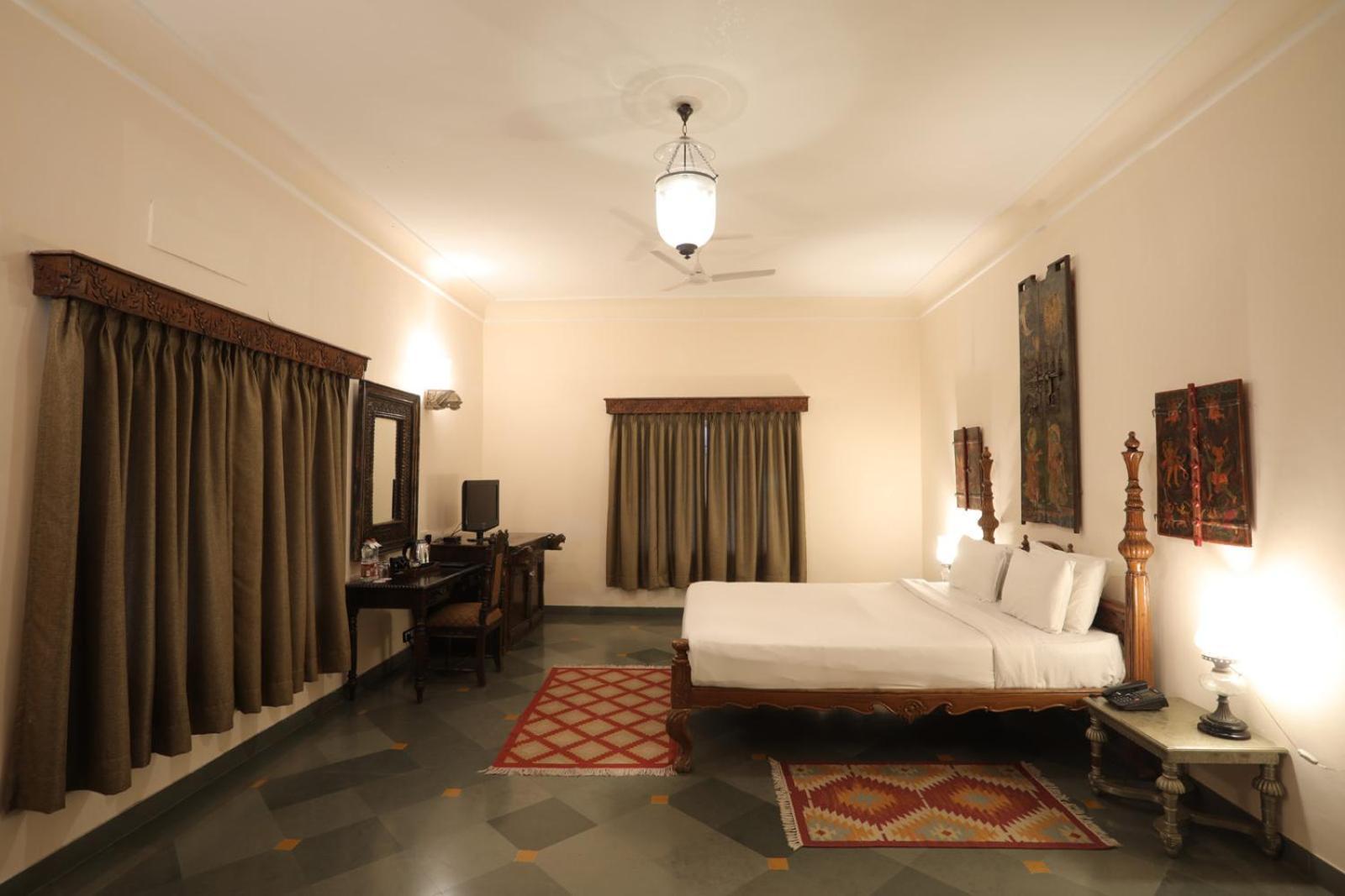 The Royal Retreat Resort & Spa Udaipur Luaran gambar