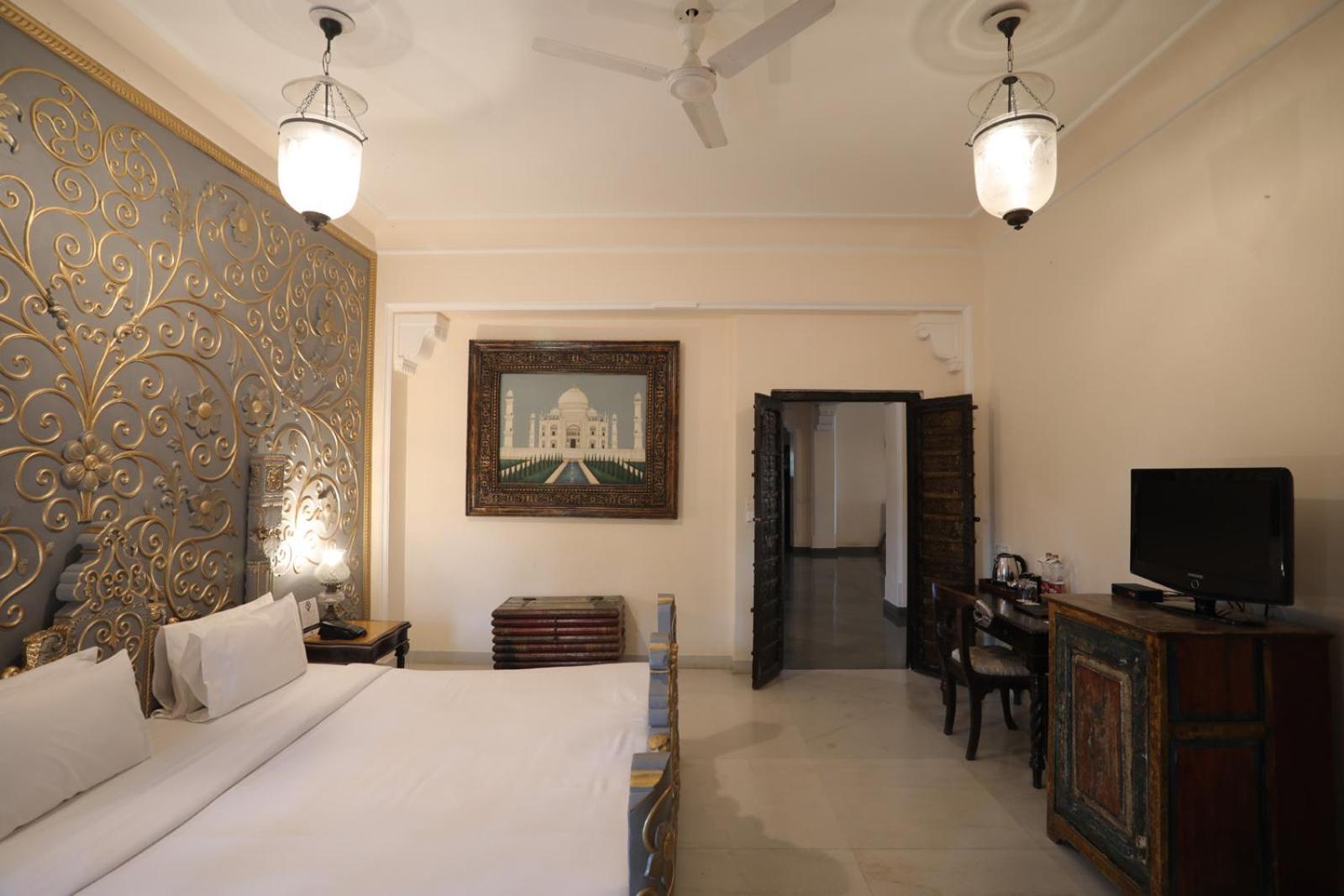 The Royal Retreat Resort & Spa Udaipur Luaran gambar
