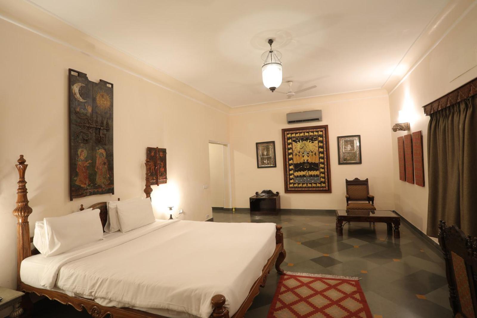 The Royal Retreat Resort & Spa Udaipur Luaran gambar