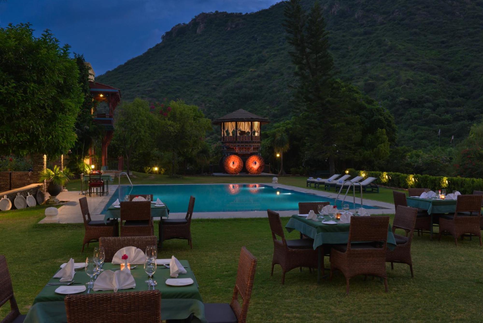 The Royal Retreat Resort & Spa Udaipur Luaran gambar