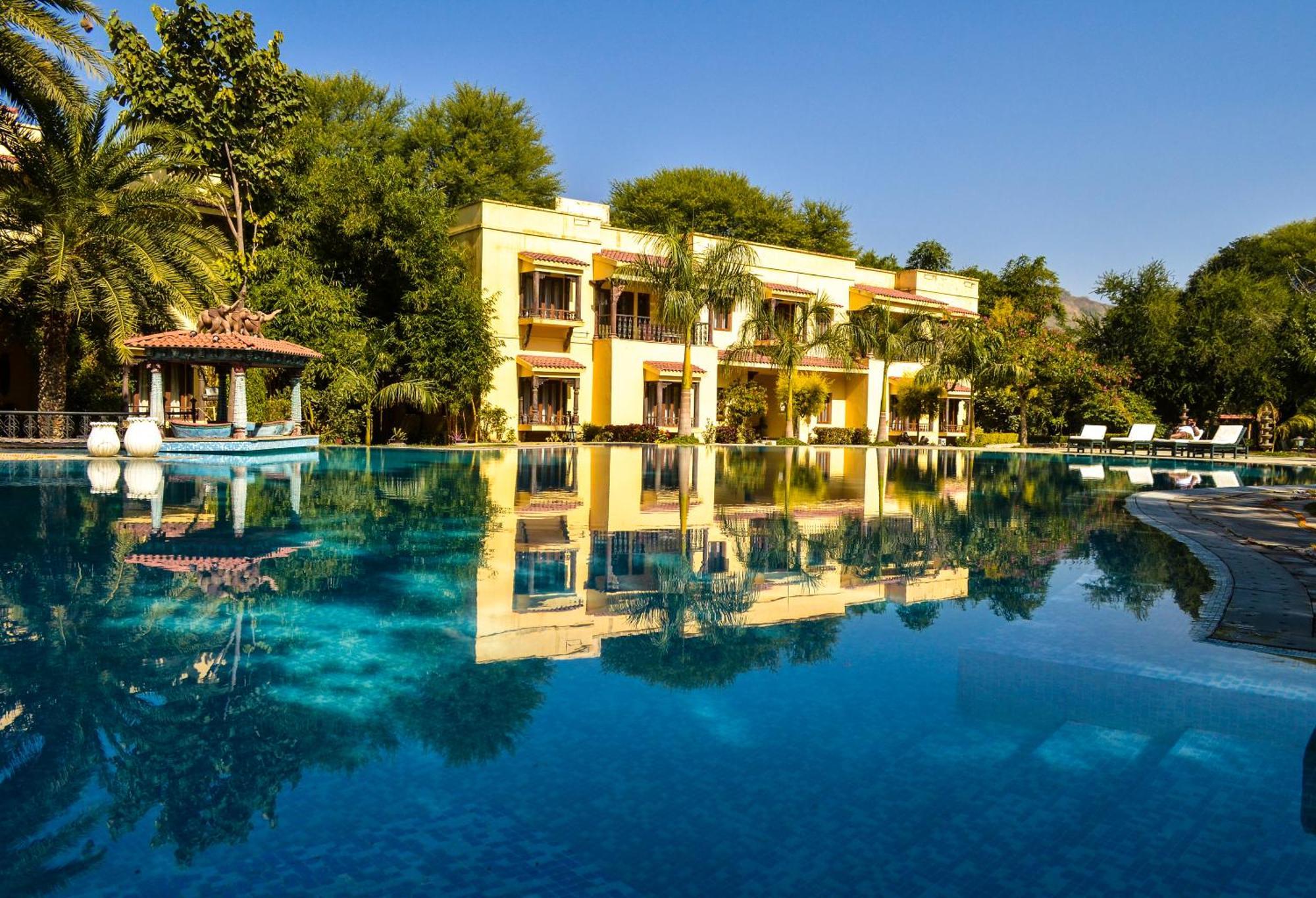 The Royal Retreat Resort & Spa Udaipur Luaran gambar