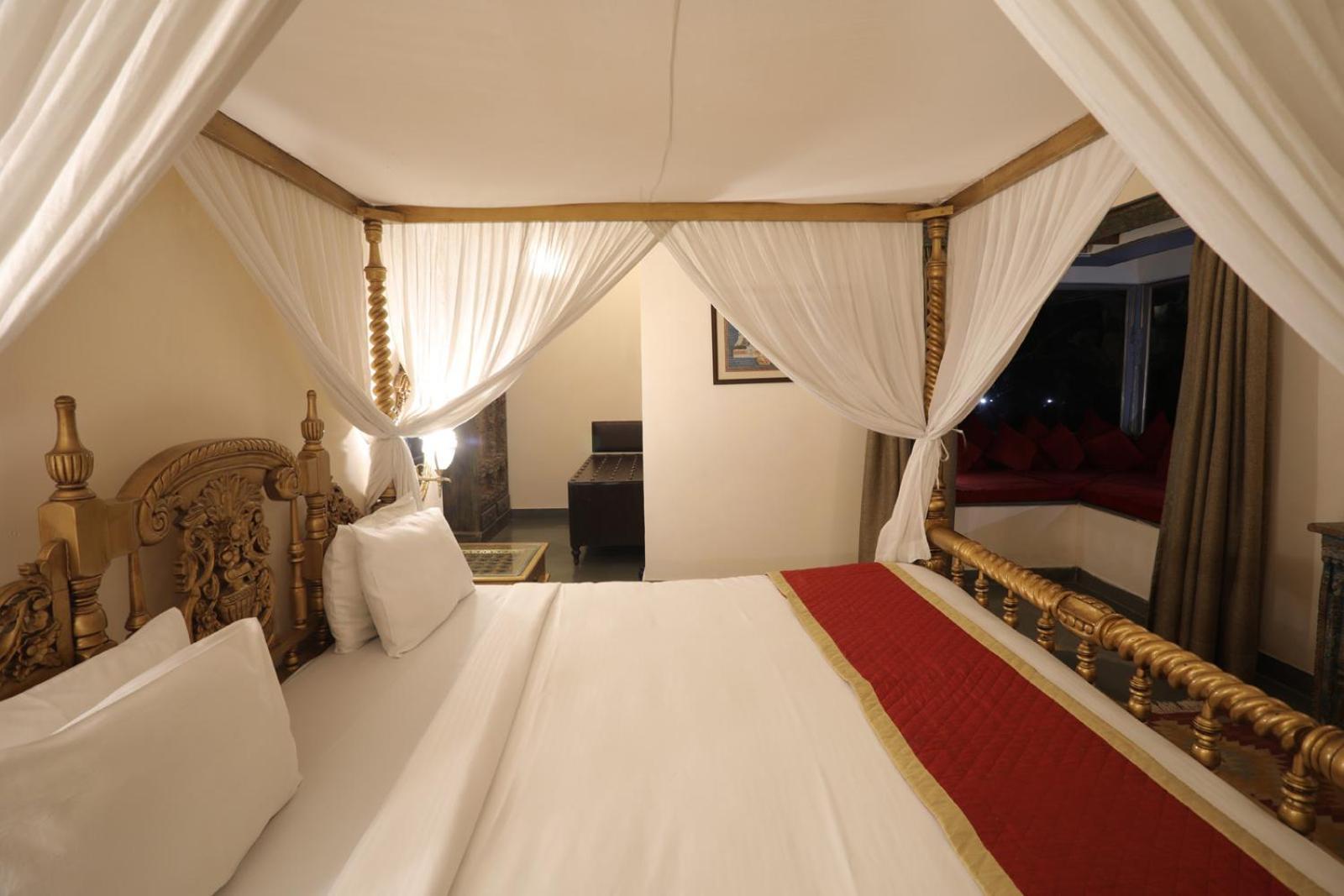 The Royal Retreat Resort & Spa Udaipur Luaran gambar