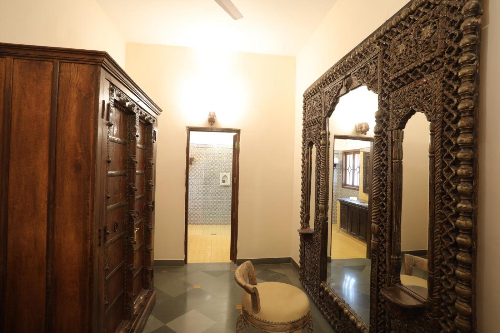 The Royal Retreat Resort & Spa Udaipur Luaran gambar