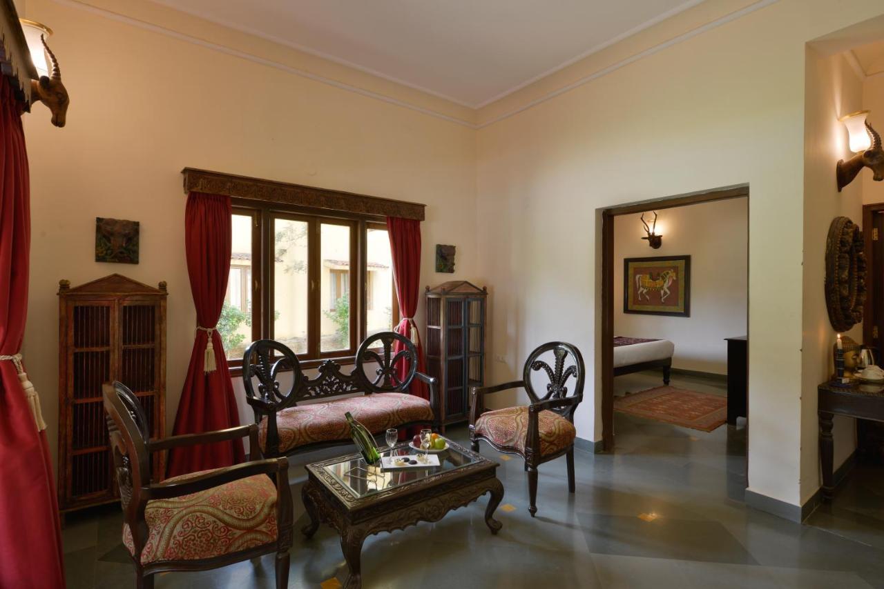 The Royal Retreat Resort & Spa Udaipur Luaran gambar
